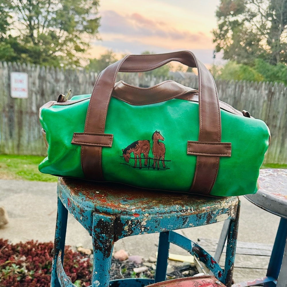 Vintage Unique Rare Equestrian Embroidered Gorgeous Green Large Handbag Purse